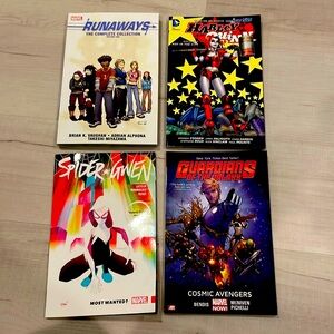 Marvel & DC Trade paperbacks (4)
